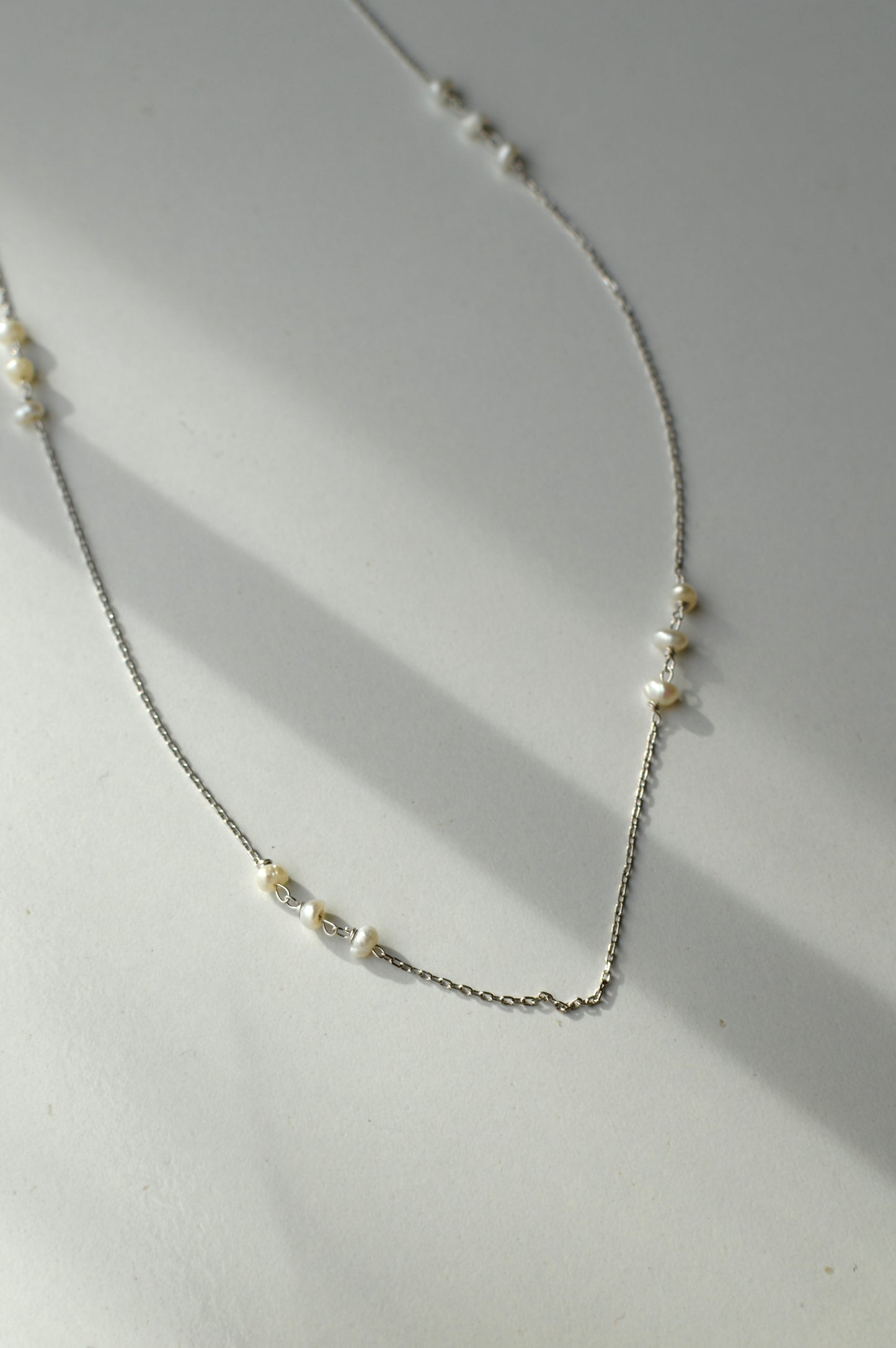 Tiny pearls silver necklace