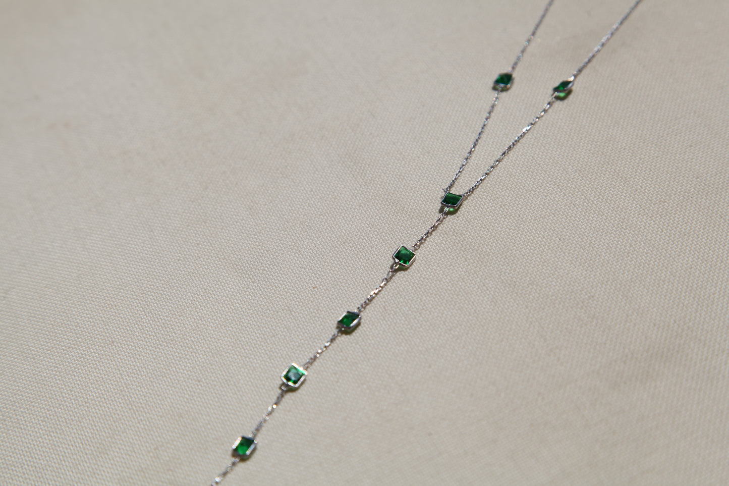 Green stones silver Y-necklace - Èthèora