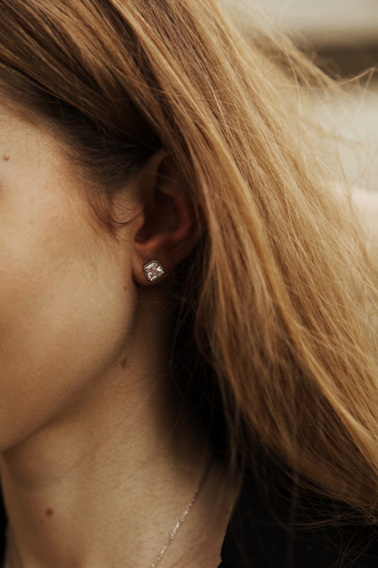 Timeless square-cut silver earrings