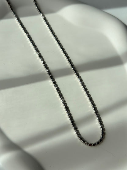 Subtle silver bead necklace - Èthèora