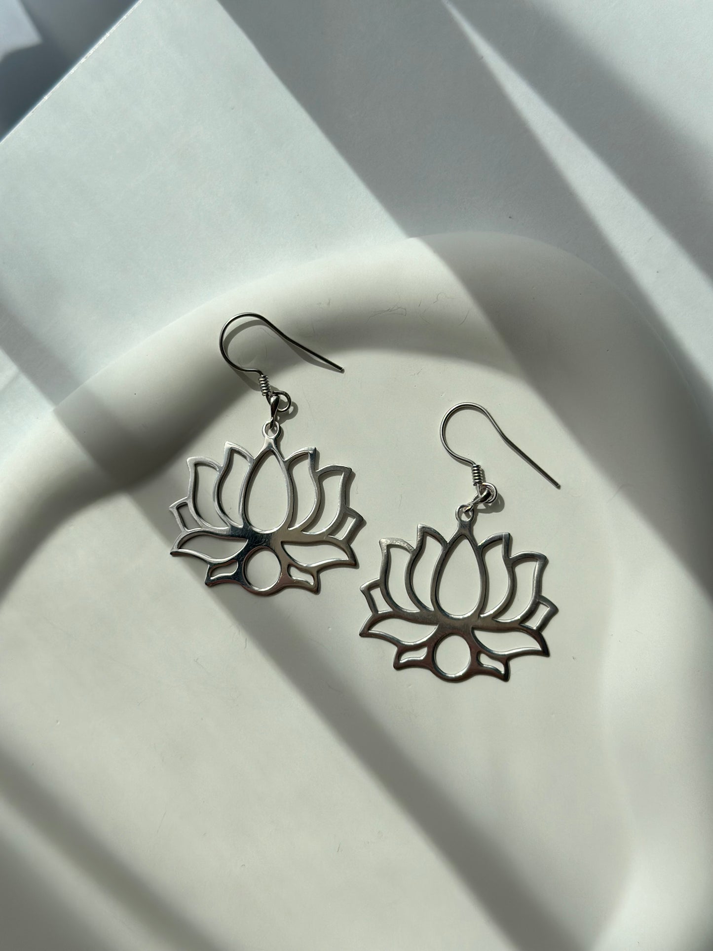 Lotus big dangle silver earrings - Èthèora