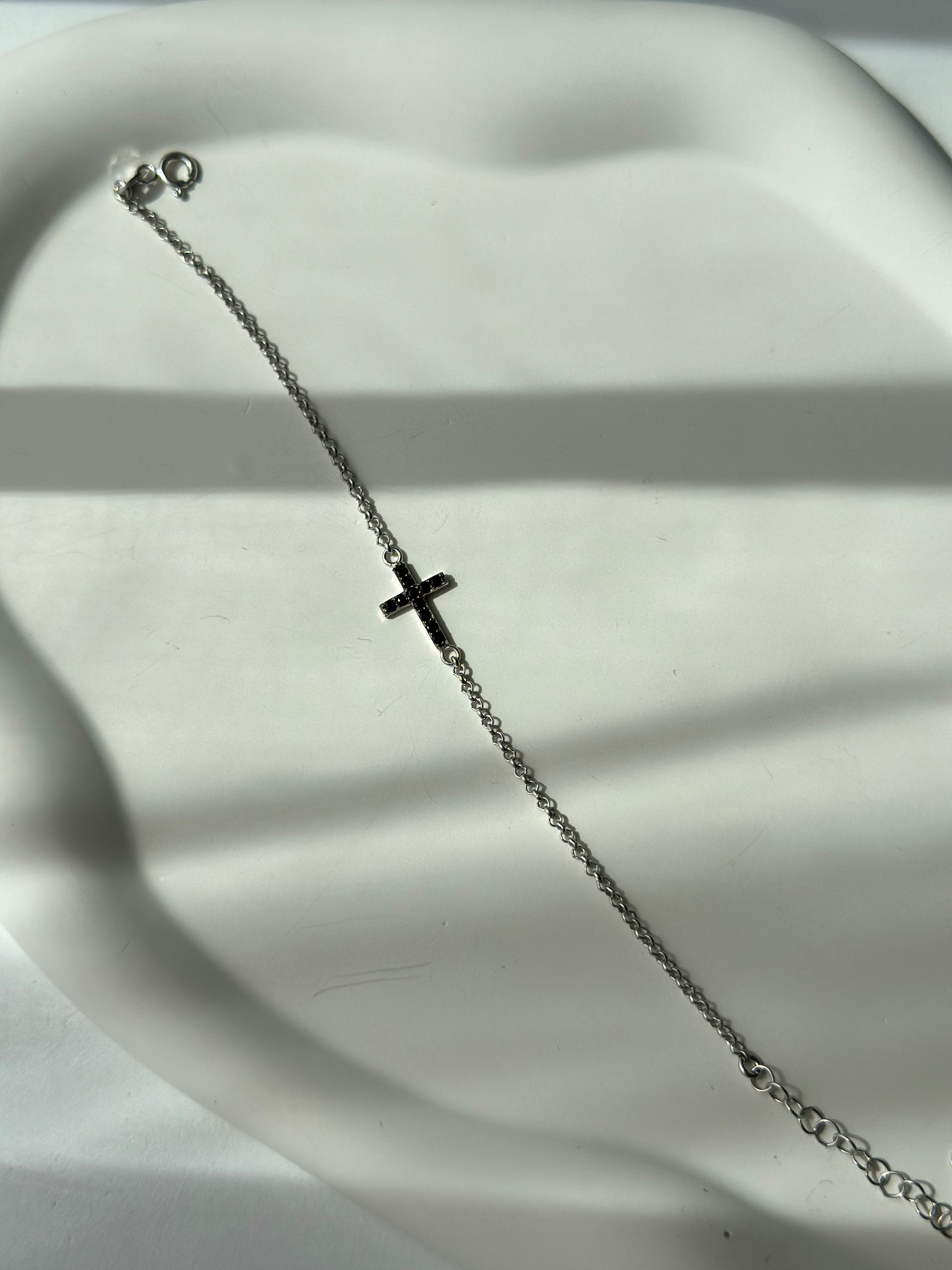 Cross design silver charm bracelet with stones - Èthèora