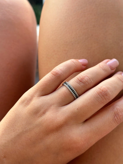 Shiny black zirconia stone woman silver band ring - Èthèora