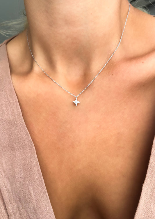 Star shaped silver necklace with stones - Èthèora