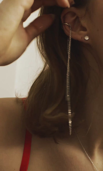 Echo plain silver ear cuff